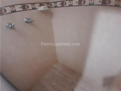 Apartamento de 3 alcobas en venta en Obrero, Bello, 57 m² · foto 7 de 14