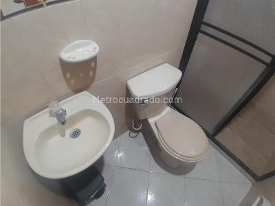 Apartamento de 3 alcobas en venta en Obrero, Bello, 57 m² · foto 10 de 14