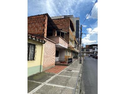 Casa de 3 alcobas en venta en Obrero, Bello, 112 m² · foto 15 de 20