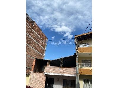 Casa de 3 alcobas en venta en Obrero, Bello, 112 m² · foto 16 de 20