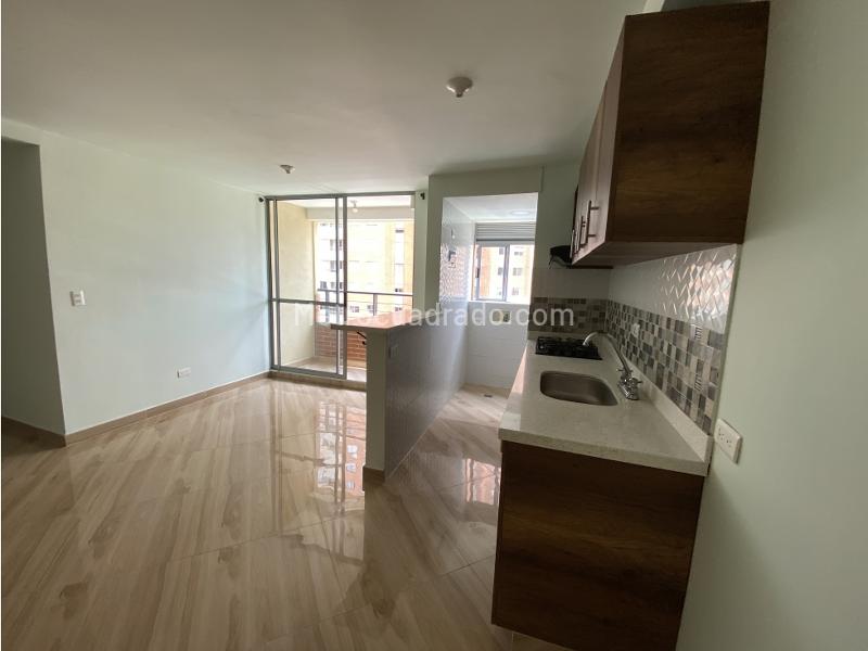 Acogedor Apto Moderno de 3 Alcobas en Arriendo en Fabricato (Mediterránea) - 3