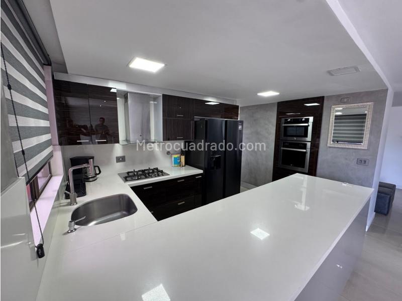 Exclusive Furnished 3BR Apartment in El Poblado - 5