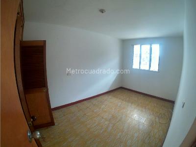 Apartamento de 3 alcobas en venta en Perez, Bello, 120 m² · foto 17 de 20