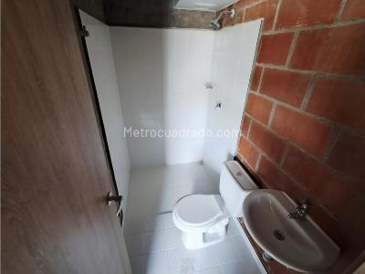 Apartamento de 2 alcobas en venta en Santa Ana, Bello, 63 m² · foto 9 de 12