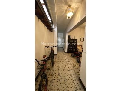 Casa de 4 alcobas en arriendo en Laureles Lorena, Medellín, 230 m² · foto 8 de 20