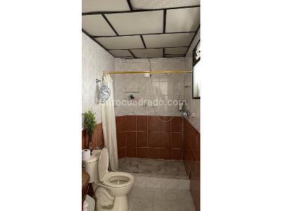 Casa de 4 alcobas en arriendo en Laureles Lorena, Medellín, 230 m² · foto 14 de 20