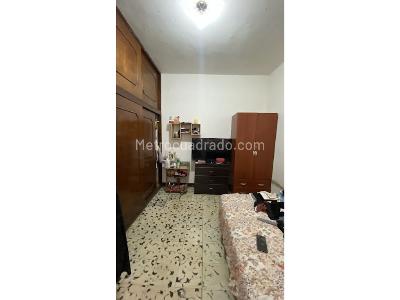 Casa de 4 alcobas en arriendo en Laureles Lorena, Medellín, 230 m² · foto 16 de 20