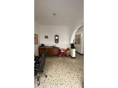 Casa de 4 alcobas en arriendo en Laureles Lorena, Medellín, 230 m² · foto 18 de 20