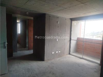 Apartamento de 3 alcobas en venta en Madera, Bello, 54 m² · foto 3 de 15