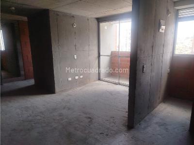 Apartamento de 3 alcobas en venta en Madera, Bello, 54 m² · foto 4 de 15