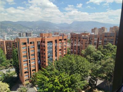 Apartamento de 4 alcobas en venta en Poblado Los Balsos, Medellín, 271 m² · foto 3 de 20