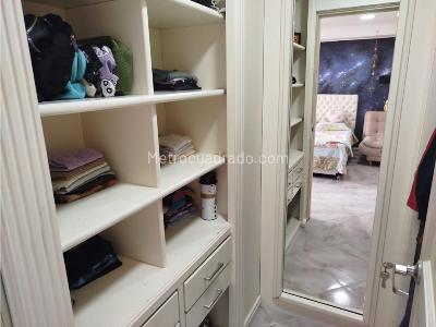 Apartamento de 4 alcobas en venta en Poblado Los Balsos, Medellín, 271 m² · foto 19 de 20
