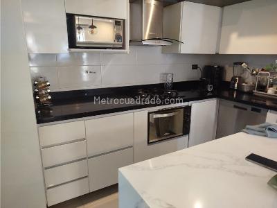 Casa de 4 alcobas en venta en Cumbres, Envigado, 212 m² · foto 5 de 20