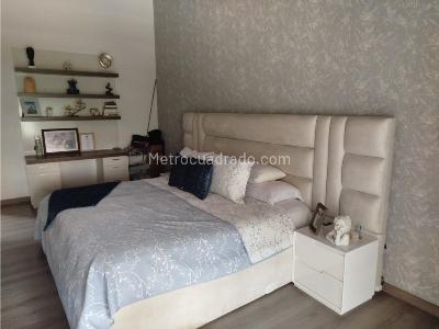 Casa de 4 alcobas en venta en Cumbres, Envigado, 212 m² · foto 14 de 20