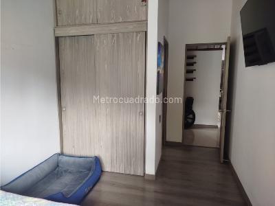 Casa de 4 alcobas en venta en Cumbres, Envigado, 212 m² · foto 18 de 20