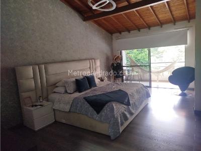 Casa de 4 alcobas en venta en Cumbres, Envigado, 212 m² · foto 20 de 20