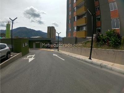 Apartamento de 2 alcobas en venta en Serramonte, Bello, 55 m² · foto 20 de 20