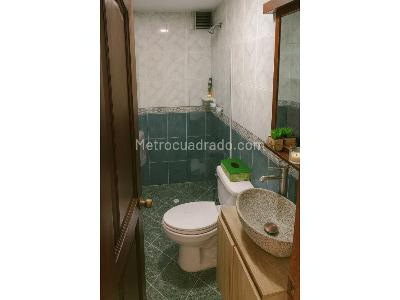 Apartamento de 3 alcobas en venta en Laureles, Medellín, 129 m² · foto 9 de 14