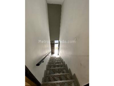 Casa de 5 alcobas en venta en El Paraiso, Bello, 144 m² · foto 19 de 20