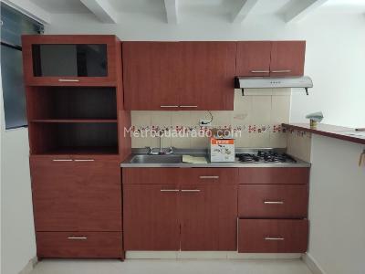 Casa de 3 alcobas en venta en Santa Catalina, Medellín, 71 m² · foto 2 de 11