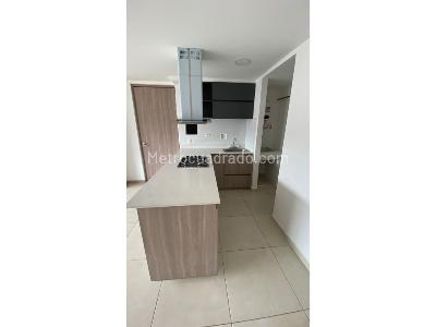 Apartamento de 3 alcobas en arriendo en Barrio Suarez, Bello, 68 m² · foto 4 de 20