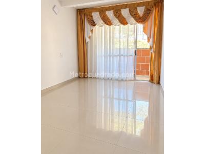 Apartamento de 3 alcobas en venta en Santa Ana, Bello, 48 m² · foto 3 de 20