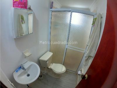Apartamento de 2 alcobas en venta en Aldea Hato Nuevo, Bello, 50 m² · foto 4 de 12