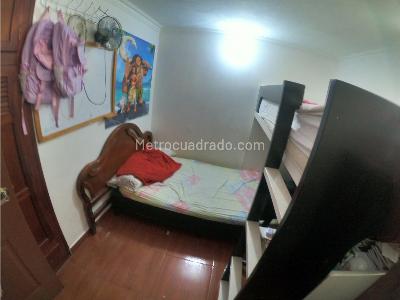 Apartamento de 2 alcobas en venta en Aldea Hato Nuevo, Bello, 50 m² · foto 5 de 12