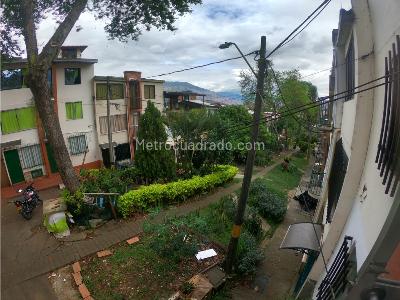 Apartamento de 2 alcobas en venta en Aldea Hato Nuevo, Bello, 50 m² · foto 9 de 12