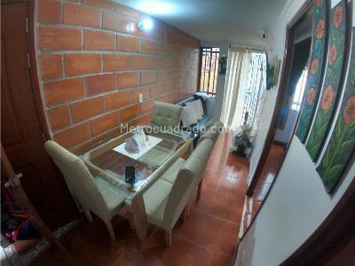 Apartamento de 2 alcobas en venta en Aldea Hato Nuevo, Bello, 50 m² · foto 3 de 12