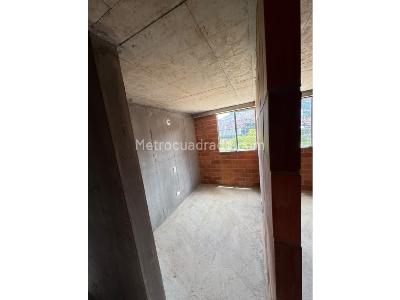 Apartamento de 3 alcobas en venta en La Gabriela, Bello, 54 m² · foto 6 de 10