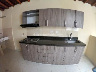 Apartamento de 3 alcobas en arriendo en Andalucia, Bello, 75 m² · foto 4 de 14
