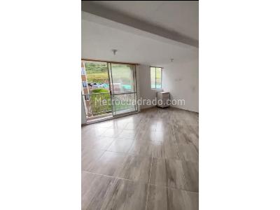 Apartamento de 2 alcobas en venta en Paris, Bello, 48 m² · foto 2 de 15