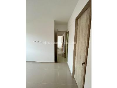 Apartamento de 3 alcobas en arriendo en Fabricato, Bello, 80 m² · foto 4 de 11
