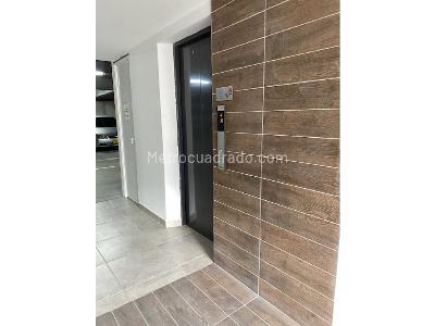 Apartamento de 3 alcobas en arriendo en Fabricato, Bello, 80 m² · foto 10 de 11