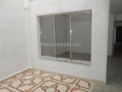 Casa de 5 alcobas en venta en Prado Centro, Medellín, 216 m² · foto 5 de 13