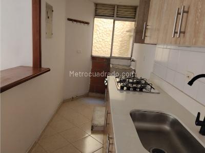 Apartamento en venta en Boston, Medellín · foto 2 de 12