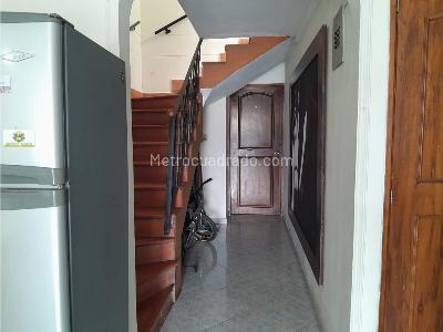 Apartamento de 5 alcobas en venta en Entre Amigos, Sabaneta, 260 m² · foto 2 de 15