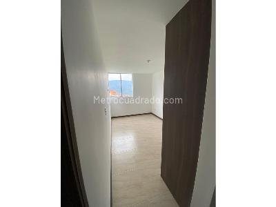Apartamento en venta en San Antonio De Prado, Medellín · foto 3 de 7