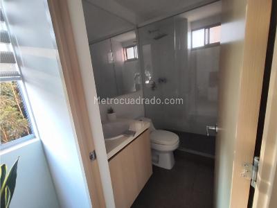 Apartamento de 3 alcobas en venta en San Jose, Sabaneta, 107 m² · foto 18 de 20