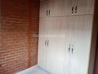 Casa de 5 alcobas en venta en Enciso, Medellín, 138 m² · foto 2 de 18