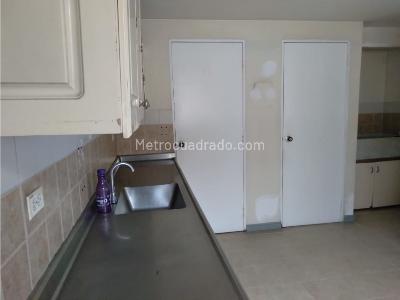 Casa de 5 alcobas en venta en Boston, Medellín, 997 m² · foto 14 de 20
