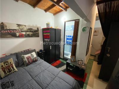 Casa de 5 alcobas en venta en Laureles, Medellín, 90 m² · foto 7 de 14