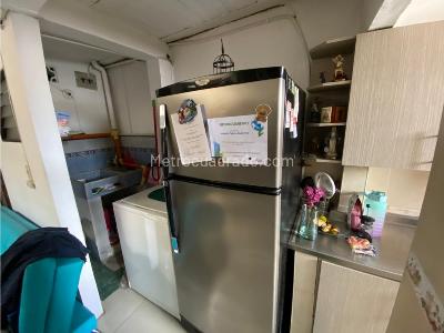 Casa de 5 alcobas en venta en Laureles, Medellín, 90 m² · foto 12 de 14