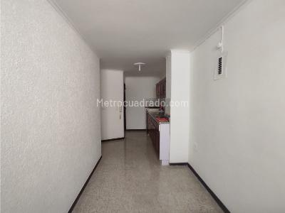 Apartamento en venta en La Floresta, Medellín · foto 3 de 15