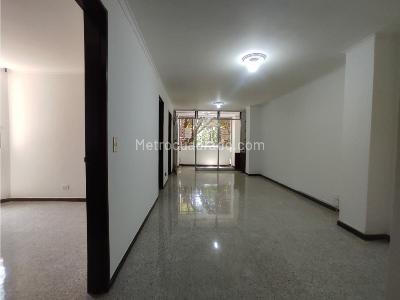 Apartamento en venta en La Floresta, Medellín · foto 6 de 15