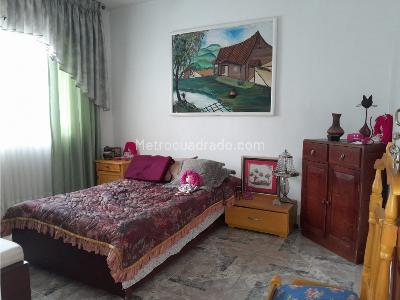 Casa de 4 alcobas en venta en Guayabal, Medellín, 213 m² · foto 7 de 14