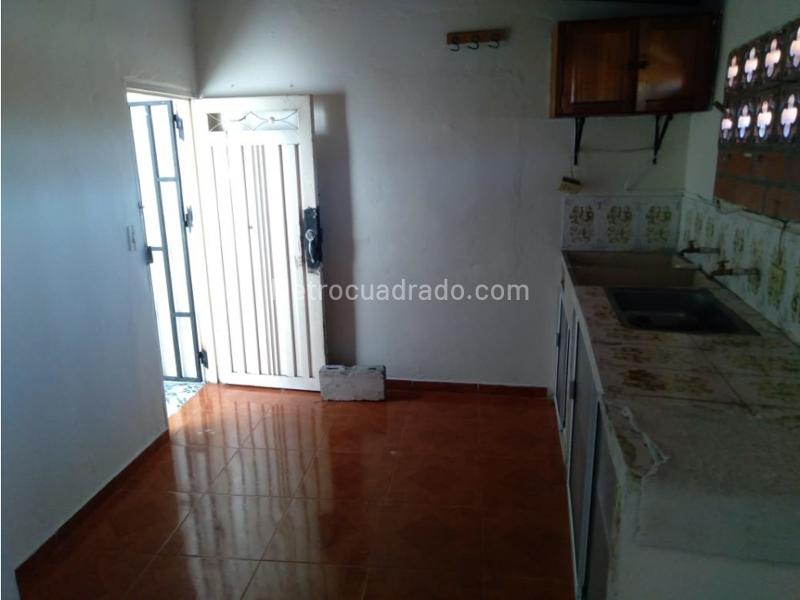 2BR Apartment for Rent in Boston (Good Light)