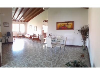 Apartamento en venta en Laureles, Medellín · foto 3 de 13