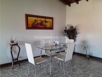 Apartamento en venta en Laureles, Medellín · foto 4 de 13
